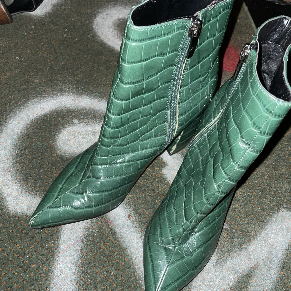 Marc Fisher boots